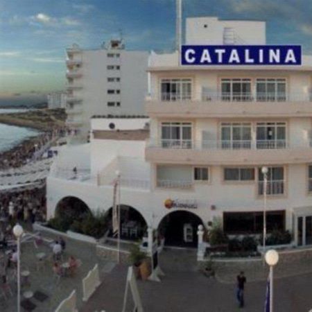 Aparthotel Catalina San Antonio  Bagian luar foto